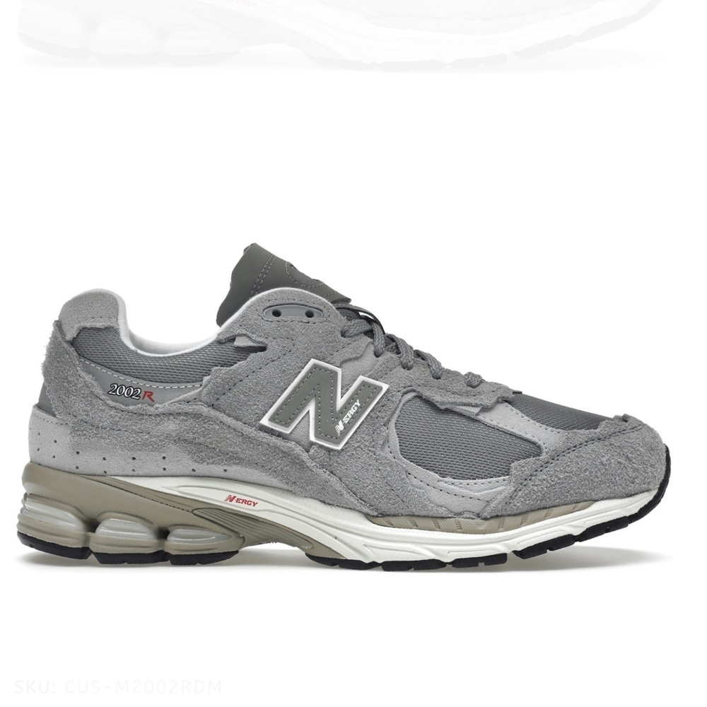 New Balance 2002R Protection Pack Grey Sneakers -M2002RDM